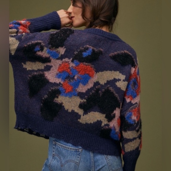 Abstract floral Maeve VNeck Floral Pullover - Picture 3 of 9